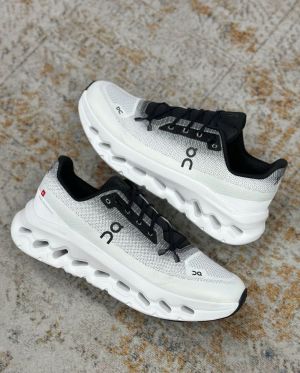 On Running Cloudtilt 2.0 Black Ivory