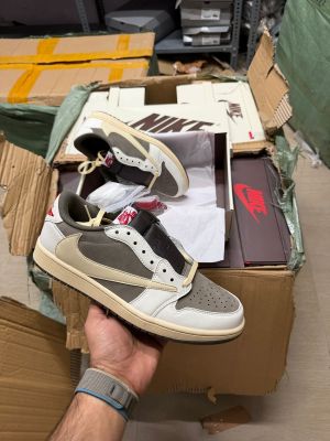 Air Jordan 1 Og Travis Scott Reverse Mocha