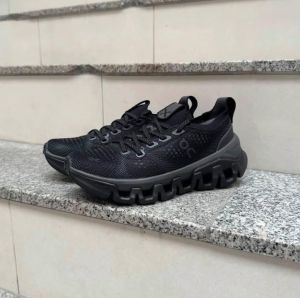 On Cloud X Tempo Black