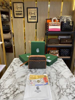 Goyarrd Senat MM Printed Canvas Zip Pouch With Wrist Strap Has DAMAGED Box And Dust Bag (Brown) DAMAGE BOX