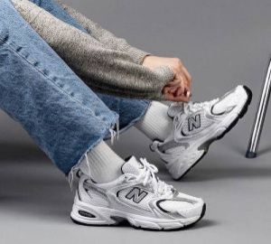 WMN Neww_Balance White Navy 530 Trainers For Her