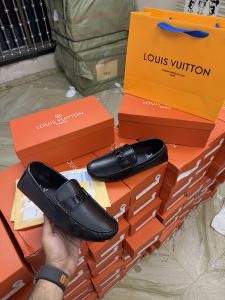 Lv Loui Vuitton Moccasin Driver Loafer Black 251125
