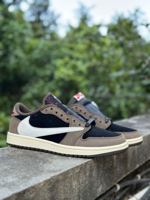 Nikke Air Jordan Retro 1 Low X Travis Scott Dark Mocha 389