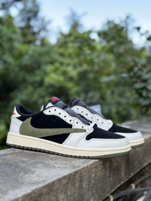 Nikke Air Jordan retro 1 Low x Travis Scott Olive 384