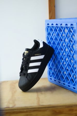 Adidaas Supertar Black 415