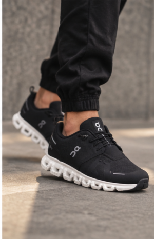 On Running Cloud 6 Black White 399