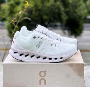On Cloudsurfer White Frost  213