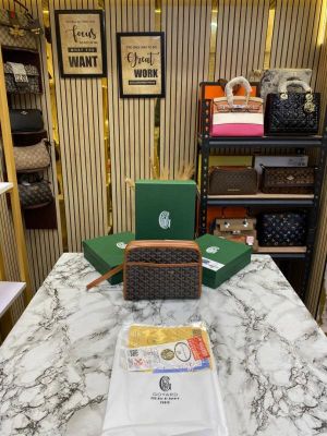 Goyarrd Senat MM Printed Canvas Zip Pouch With Wrist Strap Has DAMAGED Box And Dust Bag (Brown) DAMAGE BOX