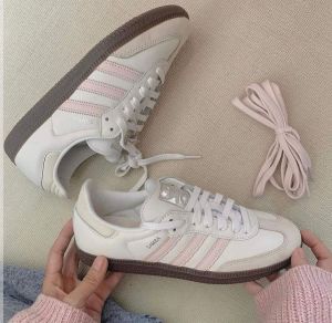 Adida og samba baby pink (550)