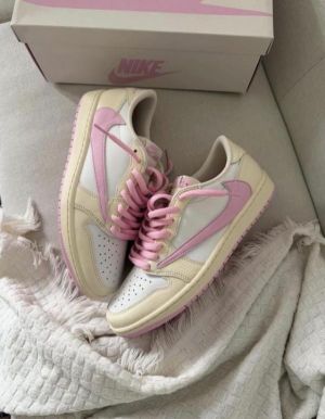 AIR JORDAN 1 LOW TRAVIS SCOTT SHY PINK MENS