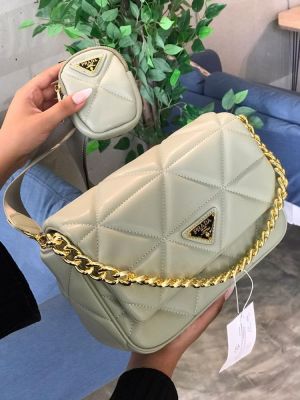 Pradda nappa shoulder bag with og box(khaki)
