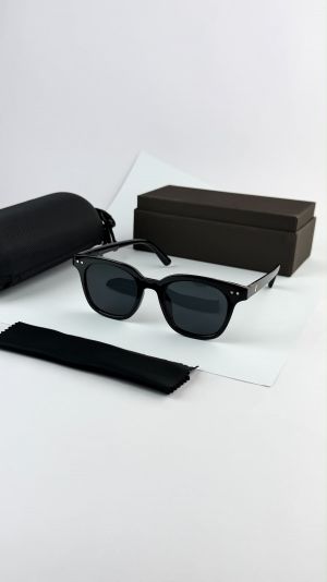 Gentle monster black