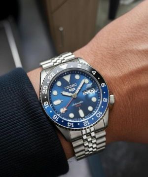 Seiko 5 Sports GMT Movement Like Automatic WC 1039