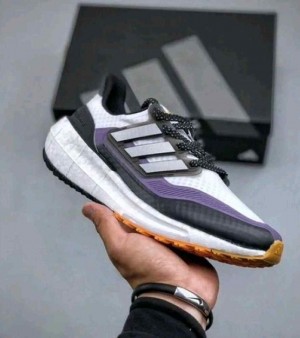 Adidaass Ultraboost Light Cold Rdy 1835