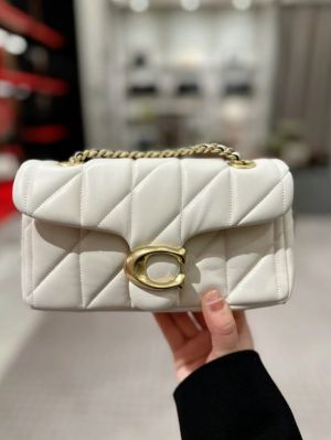 Coacch tabby pillow quilted shoulder bag with og box(95900-white)