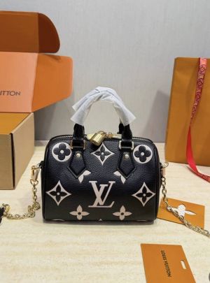 Louiis vuitton speedy bag with og double box 5186
