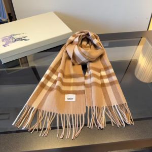 Burberrry Classic Check Pattern Woolen Winter Scarf With Polythene Camel Beige & White