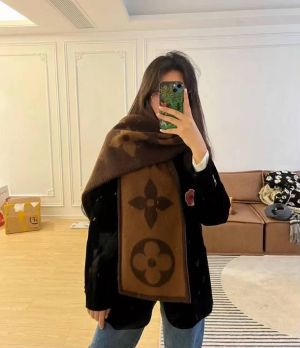 Louiis Vuitton Monogram Brown Scarf OG Box Included
