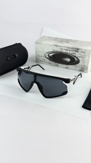 Oakleey-white-black