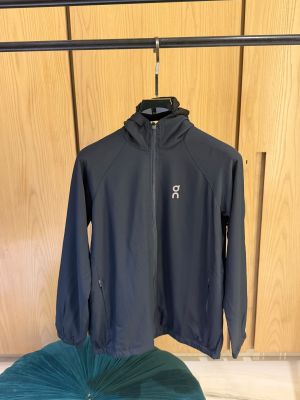 On Cloud IMPORTED STORE ARTICLE JACKET