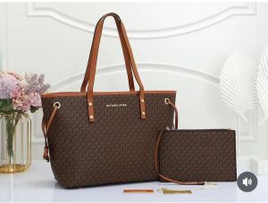 Michael kor Tote Bag With Pouch & Dust Bag brand box 6506