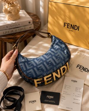 FEND FENDGRAPHI MOON HANDBAG WITH BOX 6681