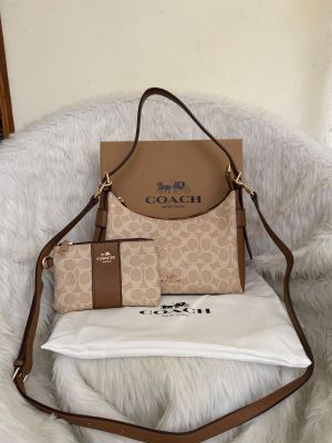 Coacch 04 Laurel Hobo Shoulder Combo With Wristlet Wallet Original Box Packing