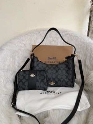 Coacch 02 Laurel Hobo Shoulder Combo With Wristlet Wallet Original Box Packing