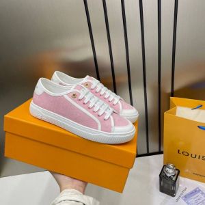 LV Louiis Vuitoon Lagoon Sneaker Rose Pink With OG Box & Carry Bag KC 52 Pink