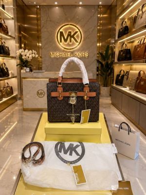 Michaeel kors mk hamilton Satchel Bag With Ogbox Lockey & All Accessories