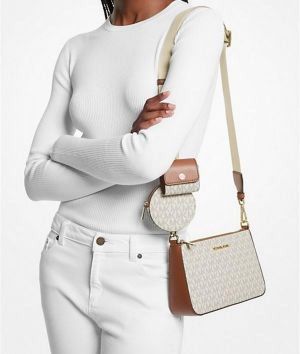 Michael kor Jet Set Charm Small Logo Pochette Bag ( Box Dust Bag) 6742