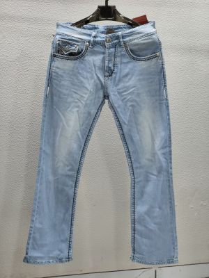 TRUE RELIGION IMPORTED STORE ARTICLE JEANS