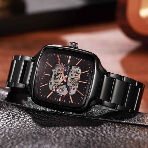 TOMMY_AUTO_BLACK
