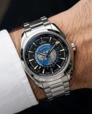 Omegga Seamaster Mens Aqua Terra Shades 150M 43 Boue Dial
