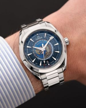 Omegga Seamaster Mens Aqua Terra Shades 150M 43 Silver Blue