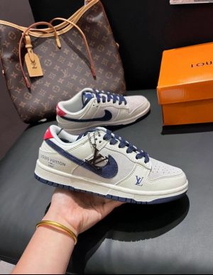 LOUUIS VUITTON X NIKKE SB DUNK LOW NAVY