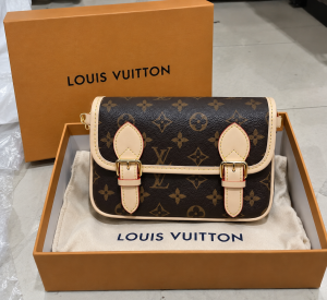 Loui Vuitton lv satchel wearable handbag with box 6763