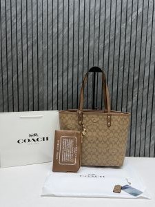Coacch CB 08 Reversible City Tote With Wallet CarryBag & Original DustCover