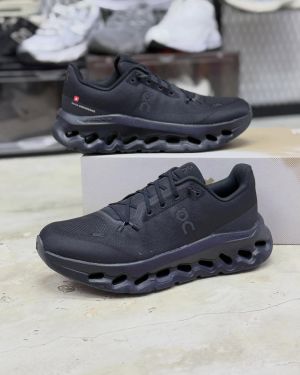 ON CLOUDTILT running ECLIPSE ALL BLACK