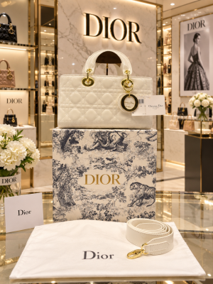 Christian dio_lady premium quality with box 6757