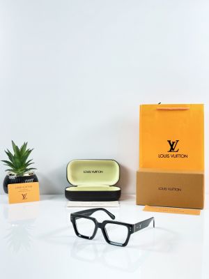 Loui Vuitton 8263 Black Frame