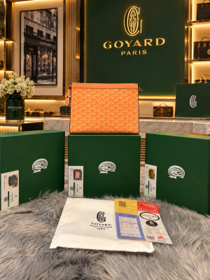 Goyarrd Senat Clutch Orange Pouch Signature Chevron With OG Box & Dust Cover 6769