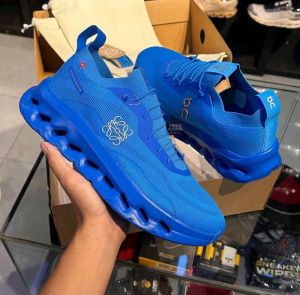Loewe X on cloudtilt electric Blue Fix