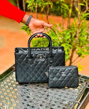 Chennel CB GST Medium Tote With DustCover box 5240