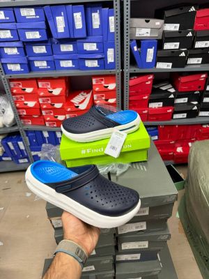 Croccs InMotion Clogs navy blue