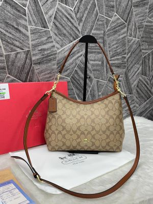 Coacch Laurel Medium Tote With Original Box DustCover & Long Belt