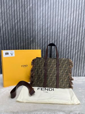 Fenddi Summer Tote Super Premium With Original Box & DustCover