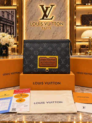 luois vuton Premium Monogram Paris Hand Carry Pouch 6766