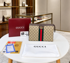 Guchi Premium Monogram Paris Hand Carry Pouch with box 6768